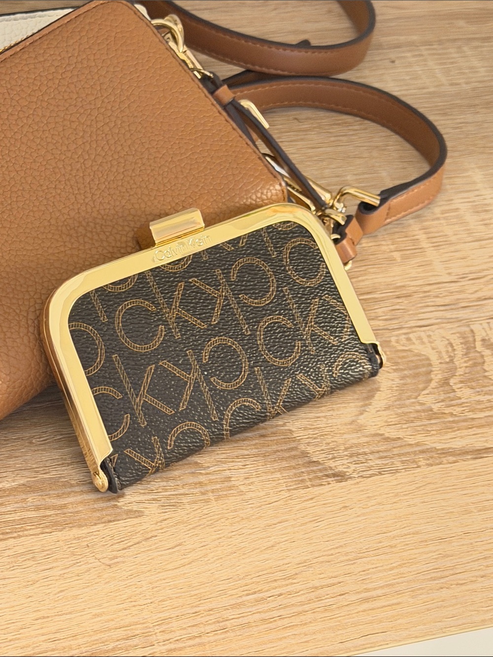 3-piece Calvin Klein Cream and Tan Crossbody Wallet with Monogram Coin Pouch - Picture 6 of 8